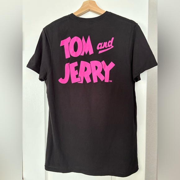 Tom & Jerry graphic tee - like new! Never worn! Size M - Picture 2 of 3